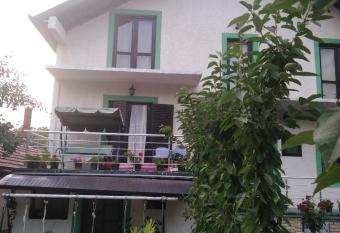 Snezana home has Balcony rooms