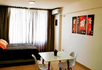 Catamarca R  o allows 18 year olds to book a room