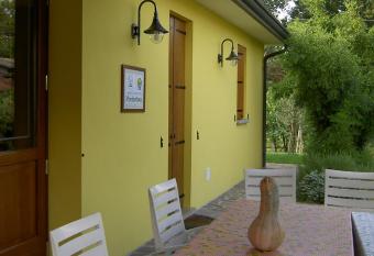Agriturismo Monteortone has Balcony rooms