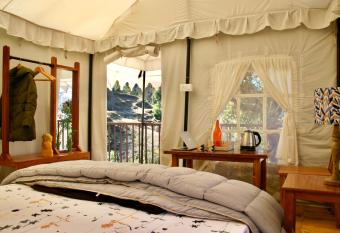 Moksham Himalayan Campsite Pangot has Balcony rooms