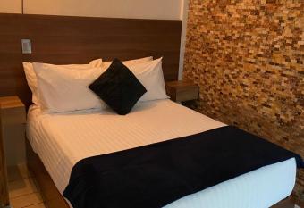 Hotel Orqu  dea has Balcony rooms