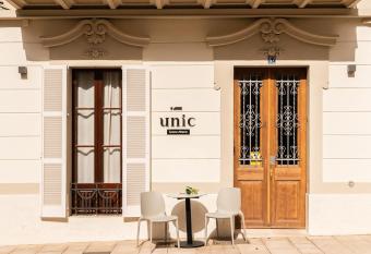 Unic - Turisme d interior has Balcony rooms