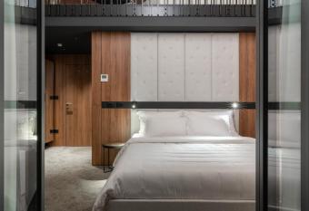 DeGrassi Boutique Garni Hotel Izola allows 18 year olds to book a room