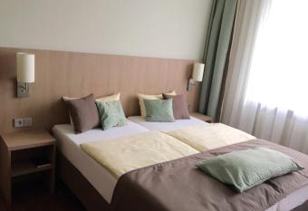 Hotel Concordia allows 18 year olds to book a room