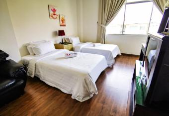 Natol Homestay - Kuching has Balcony rooms