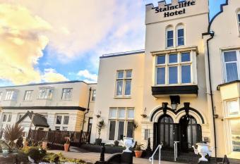 The Staincliffe Hotel allows 18 year olds to book a room