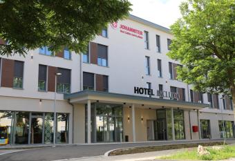 Hotel INCLUDiO allows 18 year olds to book a room