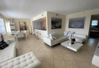OCEANVIEW LARGE DREAM CONDO WITH 2BD/2B in CLEARWATER BEACH has Balcony rooms