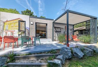 Nantes Camping Le Petit Port has Balcony rooms