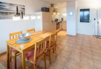 Meerblick-Norddeich has Balcony rooms