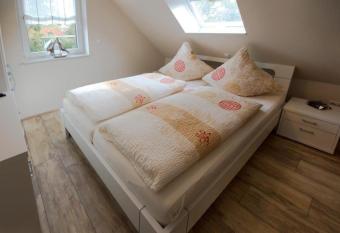 Ferienwohnung-Stopperstek-Gratis-W-Lan has Balcony rooms