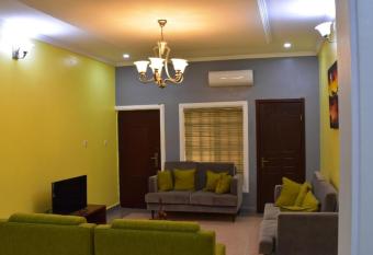 Kay s ville Apartment allows 18 year olds to book a room