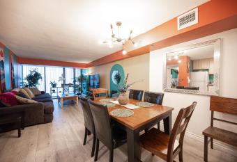 StayTogetherSuites - Penthouse Suite on the Strip allows 18 year olds to book a room