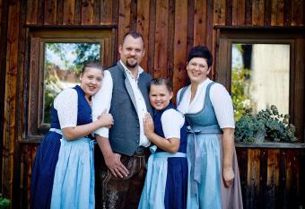 Naturhotel Euler Neusch  nau allows 18 year olds to book a room