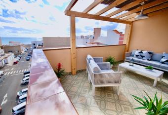 Atlantic Sea allows 18 year olds to book a room