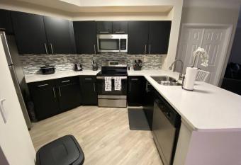 Entire 2 BR luxury apartment Buckhead/Brookhaven has Balcony rooms