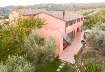 Casale Mi Cantino has Balcony rooms
