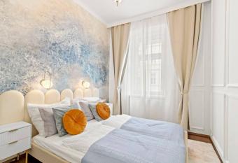 Art Hotel Vienna has Balcony rooms