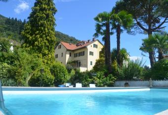 Albergo della Posta has Balcony rooms