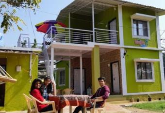 Vijay Holidays has Balcony rooms