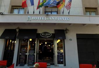 Hotel Juan B Justo allows 18 year olds to book a room