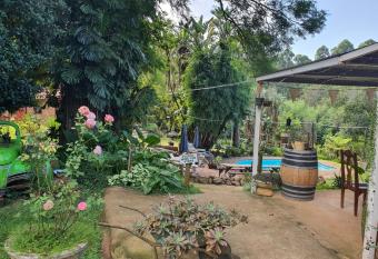 ROCKABILLY RANCH Self-Catering Guest Units allows 18 year olds to book a room