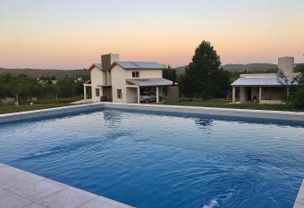 Caba  as Sonnenblumen allows 18 year olds to book a room