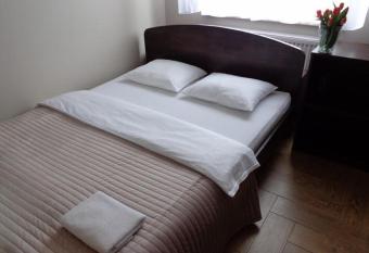 Irys 1 allows 18 year olds to book a room