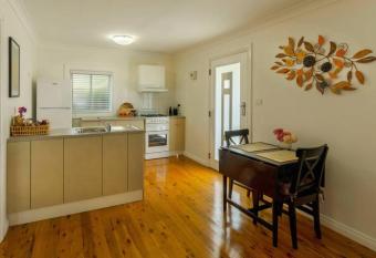 Ascot Road - discover Bowral allows 18 year olds to book a room