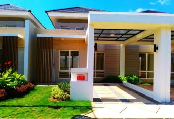 Orchard Park Batam lovely House has Balcony rooms