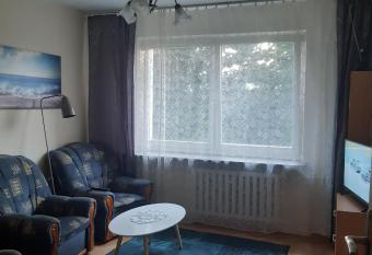 Mieszkanie 2-pokojowe allows 18 year olds to book a room