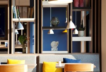 Holiday Inn Express - Lustenau allows 18 year olds to book a room