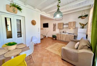 da Mumminedda has Balcony rooms