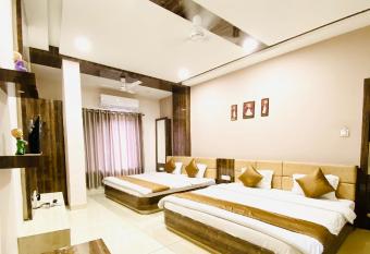 Hotel Motherland has Balcony rooms