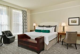 The Oxford Hotel allows 18 year olds to book a room