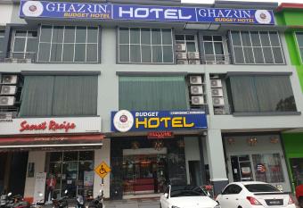 Ghazrins Hotel Dataran Larkin has Smoking rooms