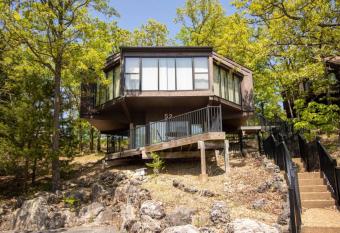 Unit 52 - Treeloft 3 Bedroom Villa has Balcony rooms