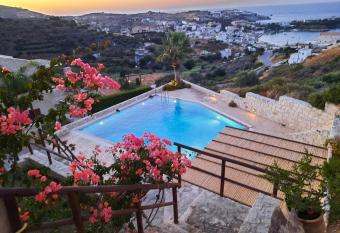 Rafaello Luxury Villa has Balcony rooms