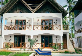 Mambo Cabana has Balcony rooms