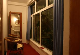 Guesthouse Pension Andrea has Balcony rooms