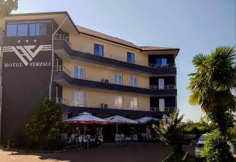 Hotel Verzaci has Balcony rooms