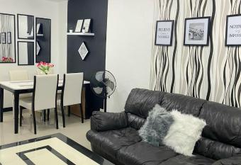 Balcony & 2BR TownHouse - near Clark Airport & Aqua Planet - TRP2 has Balcony rooms