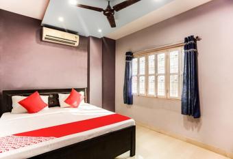 Hotel Aakash Ganga has Balcony rooms