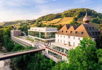 Das Schloss an der Eisenstrasse has Balcony rooms