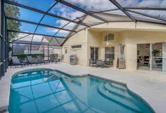 Stunning 4BR Resort Home with Private Pool, Games Room & BBQ, near Disney! allows 18 year olds to book a room
