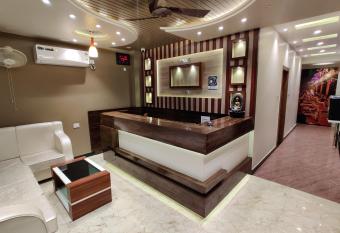 Hotel City Palace has Smoking/Balcony rooms