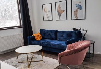 Velvet Apartament Sinaia has Balcony rooms