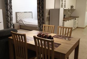 Skuodo IIB allows 18 year olds to book a room