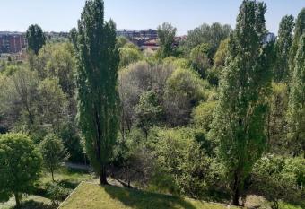 Appartamento policlinico San Donato Milanese has Balcony rooms
