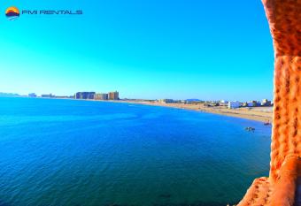 Marina Pinacate B-402 allows 18 year olds to book a room